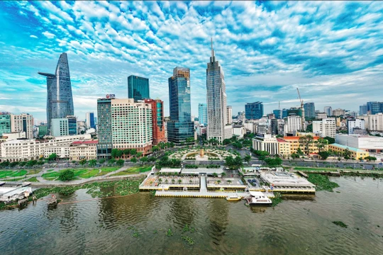 Những giá trị mang tên tuổi, hình hài đất nước