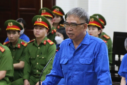 Bị cáo Đỗ Hữu Ca tại phiên toà