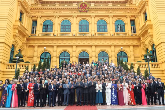 Khuyến khích tinh thần doanh nhân bằng cách thiết lập nền tảng thể chế và pháp luật