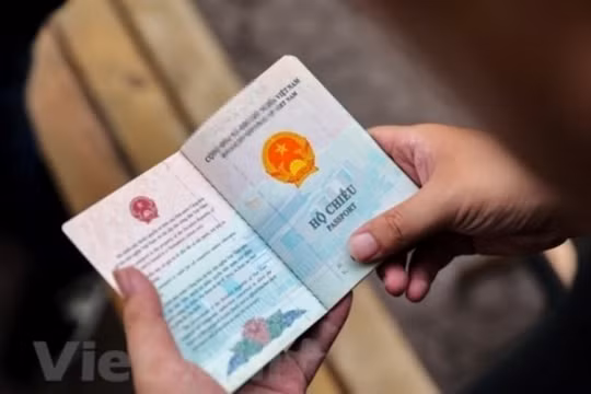 Nhiều cá nhân, doanh nghiệp trên cả nước bị cấm xuất cảnh vì nợ thuế. Ảnh: VietNamNet.