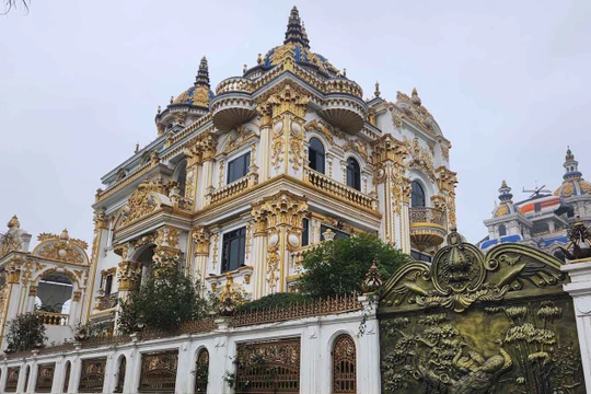 Ngôi làng tỷ phú ở Vĩnh Phúc, người dân "hái" ra tiền, xây lâu đài nhờ một nghề