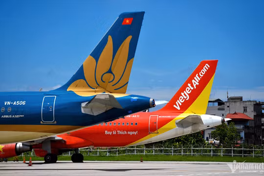 Giá vé máy bay đắt kỷ lục, hàng không đồng loạt báo lãi