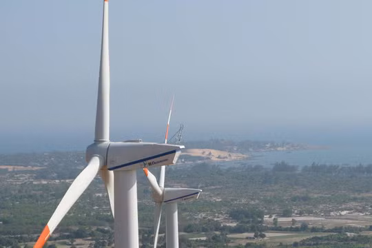 Hạ giá khoản nợ nghìn tỷ của đại gia sở hữu nhà máy điện gió đầu tiên