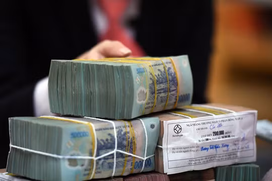 Chuyên gia “mách nước” kiểm soát tỷ lệ sở hữu tại các ngân hàng 