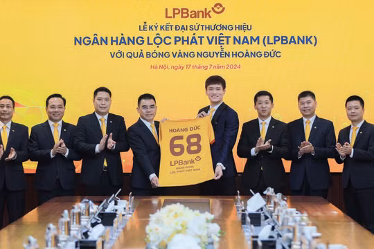Quả bóng vàng Hoàng Đức được lựa chọn làm Đại sứ thương hiệu Ngân hàng Lộc Phát Việt Nam (LPBank)