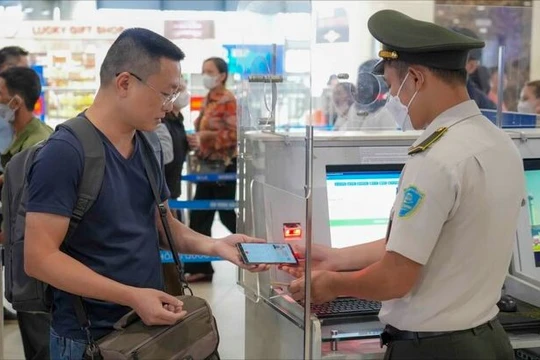 VCCI đề xuất cá nhân nợ thuế 200 triệu đồng mới bị tạm hoãn xuất cảnh 