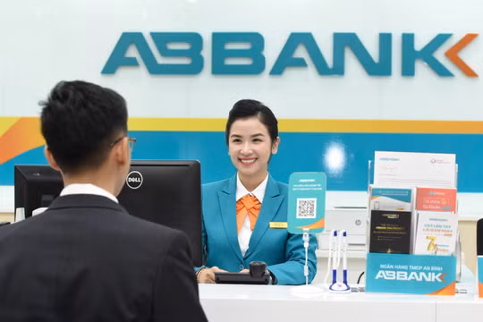 Lợi nhuận ABBank "bốc hơi" 69%, tỷ lệ nợ xấu gần 4%
