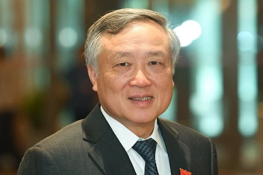 Ông Nguyễn Hòa Bình, Hồ Đức Phớc, Bùi Thanh Sơn được bầu làm Phó thủ tướng