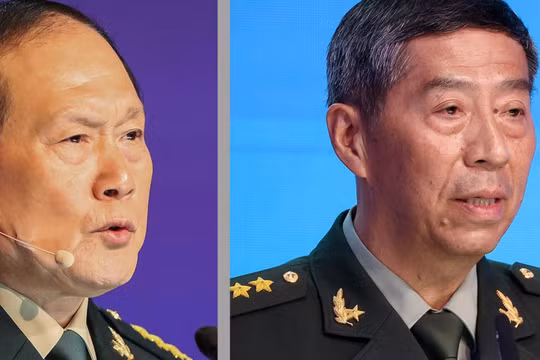 Ông Ngụy Phượng Hòa (trái) và Lý Thượng Phúc (phải) bị khai trừ đảng, tước quân tịch, bãi bỏ quân hàm hôm 27/6 (Ảnh: Sina)