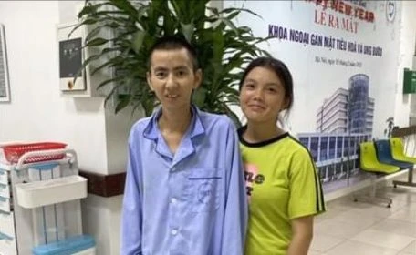 Người đàn ông ung thư gan được cứu sống trong thời khắc hiểm nghèo