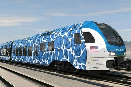 Tàu FLIRT H2 của công ty Stadler phá kỷ lục thế giới về hành trình dài nhất thế giới khi chạy bằng hydro (Ảnh: Stadler)