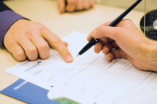 Vụ thẻ tín dụng 8,5 triệu bị đòi nợ 8,8 tỷ: Khách bức xúc 'tôi không vay xu nào'