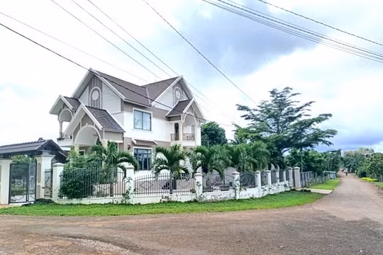 Nhiều tin đồn về việc giá đất gần nhà ông Thích Minh Tuệ tăng mạnh