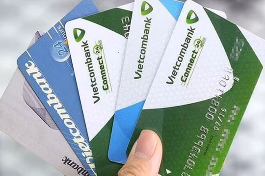 Trường hợp nào bị phong tỏa tài khoản thanh toán từ 1/7?