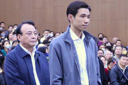 Ông Đỗ Anh Dũng và con trai Đỗ Hoàng Việt.