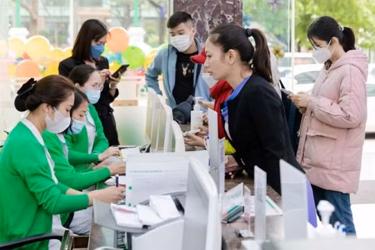 Hoạt động đón tiếp bệnh nhân tại Bệnh viện đa khoa Quốc tế Thu Cúc. Ảnh: TCI.