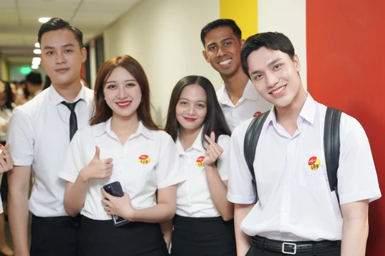 Khám phá ngày hội tuyển dụng tiếp viên hàng không tại học viện hàng không hiện đại hàng đầu khu vực