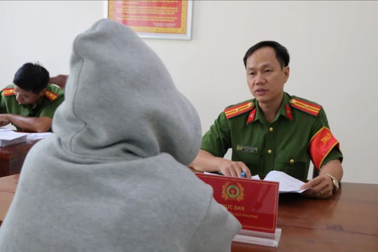 Chị T.T.N tại cơ quan công an (ảnh: CA tỉnh Tây Ninh)