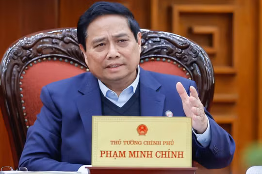 Thủ tướng: Cần có chính sách hỗ trợ cán bộ nghỉ việc sau khi tinh gọn bộ máy