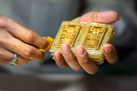 Chuyên gia: Muốn vàng không bị "thổi" giá, cần bỏ độc quyền và tăng nhập khẩu