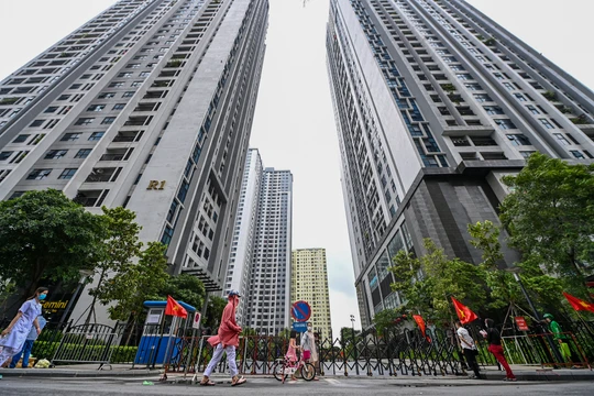  Giá nhà tăng vọt và chuyện độc quyền nguồn cung chung cư