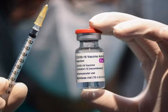 Việt Nam không nhập vaccine Astra gần 1 năm nay, người tiêm đều đã qua thời gian có thể đông máu