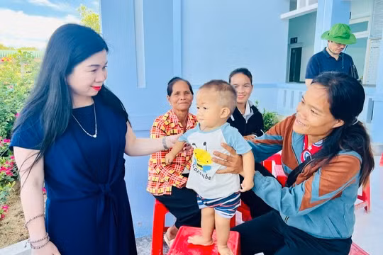 Đổi mới hệ thống y tế cơ sở nhờ dự án 126 triệu USD