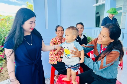 Đổi mới hệ thống y tế cơ sở nhờ dự án 126 triệu USD