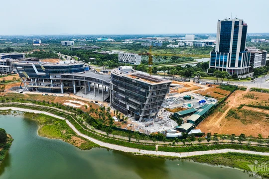 Chủ tịch UBND thành phố Hà Nội Trần Sỹ Thanh chủ trì Hội nghị đối thoại