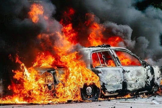 Ô tô cháy, nổ mùa hè: Nguyên nhân và cách phòng tránh đúng cách