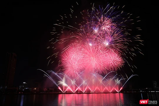 Màn trình diễn ấn tượng đến từ đội Pháp 