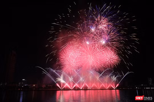 Màn trình diễn ấn tượng đến từ đội Pháp 