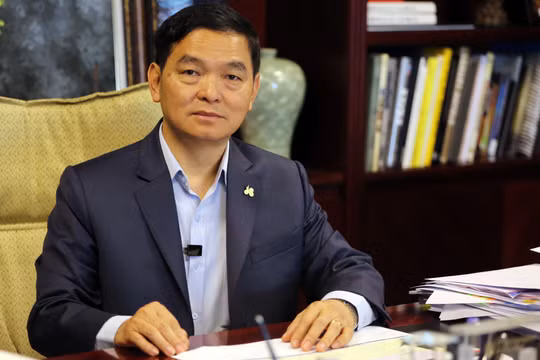 Lợi - hại trong câu chuyện huỷ niêm yết bắt buộc của HBC 