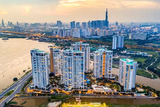 Luật Kinh doanh bất động sản 2024 quy định cá nhân kinh doanh bất động sản quy mô nhỏ thì không phải thành lập doanh nghiệp kinh doanh bất động sản nhưng phải kê khai nộp thuế.