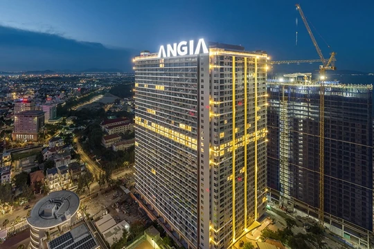 Thấy gì từ phi vụ bán vốn của Trường Giang tại bất động sản An Gia? 