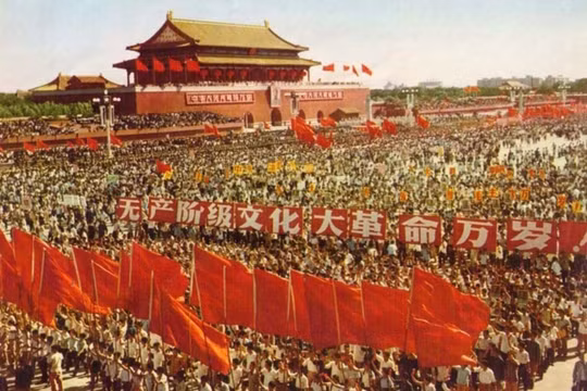 Nhân 70 năm Quốc khánh, Trung Quốc đã chính thức đánh giá lại cuộc "Đại cách mạng Văn hóa". Ảnh: Đa Chiều/VCG