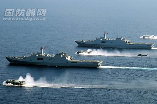 Trang tin Nhà quan sát của Trung Quốc cho rằng: các cuộc diễn tập này nhằm tạo nên sức ép quân sự to lớn lên Đài Loan, đáp trả việc Mỹ bán vũ khí cho Đài Loan cách đây không lâu.