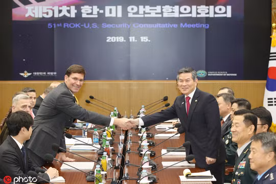Bộ trưởng Quốc phòng Mỹ và Hàn Quốc tại Hội nghị an ninh Hàn Quốc - Mỹ thường niên lần thứ 51 hôm 15/11.