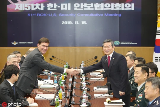 Bộ trưởng Quốc phòng Mỹ và Hàn Quốc tại Hội nghị an ninh Hàn Quốc - Mỹ thường niên lần thứ 51 hôm 15/11.