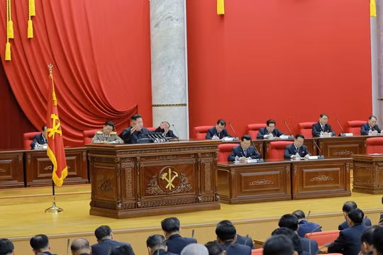 Hội nghị toàn thể Trung ương 5 khóa 7 của Đảng Lao động Triều Tiên họp bàn đối phó với tình hình bên trong và bên ngoài nước.