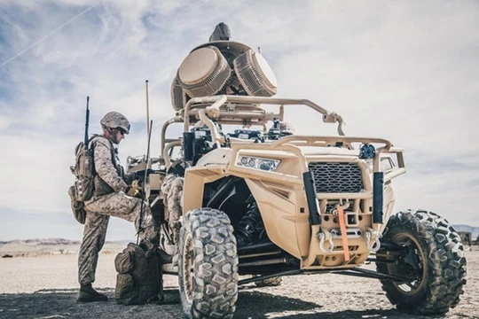 Thiết bị gây nhiễu điện tử trên tàu USS Boxer được cho là đã phá hủy chiếc máy bay không người lái của Iran 