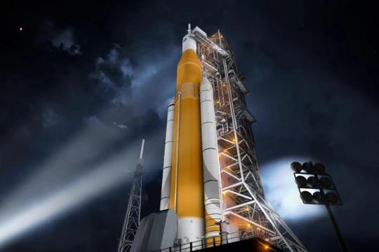 Hệ thống phóng tàu không gian Space Launch System của Mỹ bị Doãn Thành Sán tráo sản phẩm thép Trung Quốc thay cho thép Mỹ.