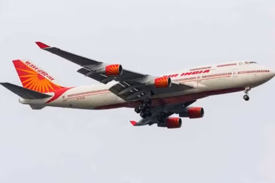 Thủ tướng Pakistan quyết định không cho chuyên cơ của Tổng thống Ấn Độ Kovind bay qua không phận khiến quan hệ hai bên càng căng thẳng thêm. Ảnh: Sohu