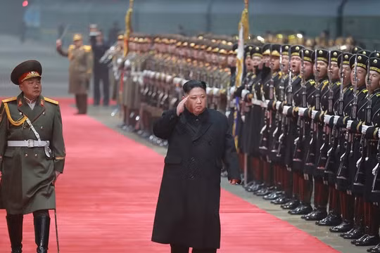 Nhà lãnh đạo Triều Tiên Kim Jong-un trở về Bình Nhưỡng sau cuộc gặp gỡ thượng đỉnh Hà Nội. Dư luận quốc tế rất quan tâm liệu Triều Tiên có tiếp tục chương trình phi hạt nhân hóa không?