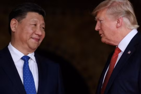 Sau khi Chile tuyên bố hủy bỏ Hội nghị thượng đỉnh APEC, thời gian và địa điểm cho cuộc gặp gỡ Donald Trump - Tập Cận Bình để ký Hiệp định thương mại Mỹ - Trung giai đoạn một đến nay vẫn chưa xác định được.