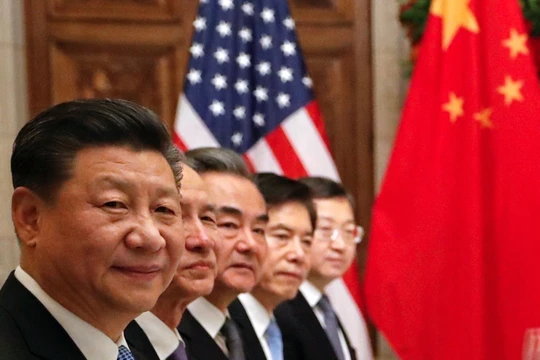 Phương châm 21 chữ được Đa Chiều coi là sách lược của ban lãnh đạo Trung Quốc dùng đối phó với Mỹ hiện nay.