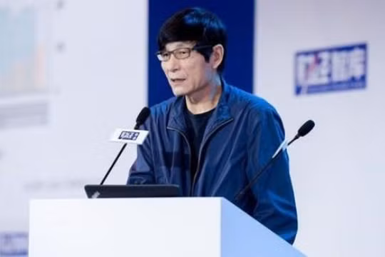 Ông Chu Vân Lai phát biểu: không thể dựa vào việc liên tục in tiền để kéo kinh tế ra khỏi vũng lầy.