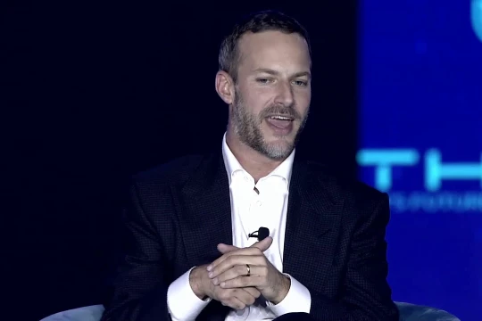 Ông Adam Boehler, Giám đốc điều hành của Tập đoàn Tài chính Phát triển Quốc tế Hoa Kỳ cho rằng chiến lược “Vành đai, con đường” của Trung Quốc nhất định sụp đổ.