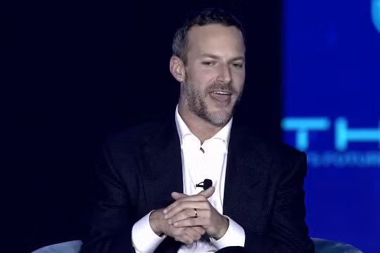 Ông Adam Boehler, Giám đốc điều hành của Tập đoàn Tài chính Phát triển Quốc tế Hoa Kỳ cho rằng chiến lược “Vành đai, con đường” của Trung Quốc nhất định sụp đổ.