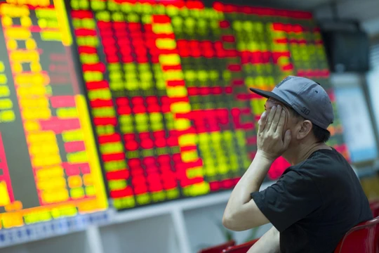 Các nhà đầu tư chứng khoán Trung Quốc lo ngại do chiến tranh thương mại leo thang, các nhà đầu tư nước ngoài sẽ rút khỏi thị trường chứng khoán Trung Quốc.